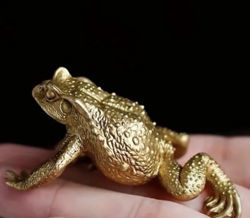 Brass statuette the - "the, big