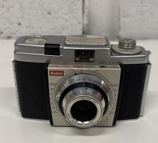 Old Vintage Camera Kodak Colorsnap 35 Made in England 1959  takes a 35mm film ++