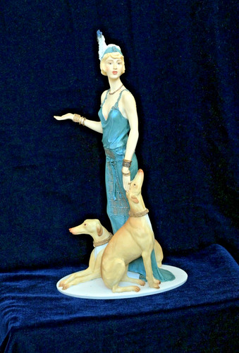 Royal doulton figurine - doulton,