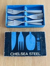 12 boxed Viners stainless