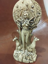 Hecate goddess statue Hekate