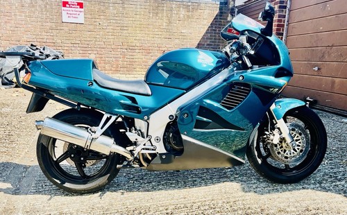 Honda vfr 750 months - 750,