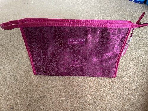 Bnwt ted baker pink - ted, pattern