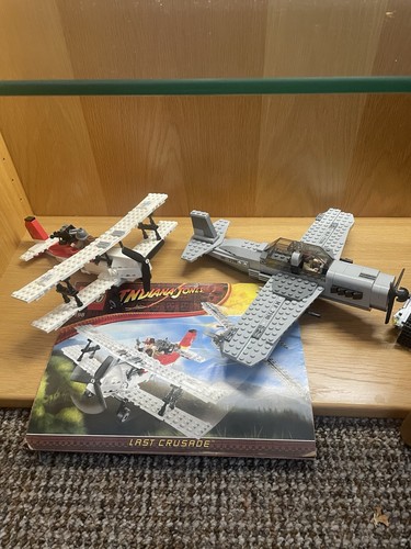 Lego indiana jones fighter - indiana,