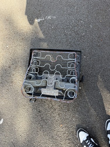 Mercedes w124 seat base - seat,
