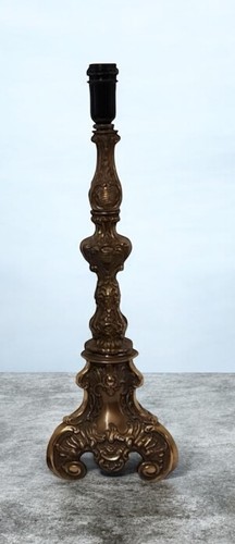 Heavy vintage table - heavy, table/floor