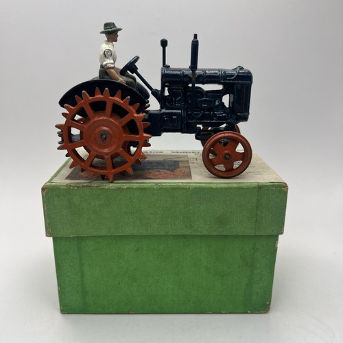 Britains 127f fordson tractor - 127f,