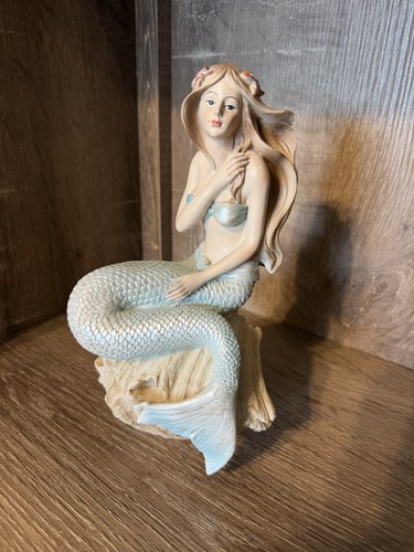 Resin sitting mermaid shell - resin,