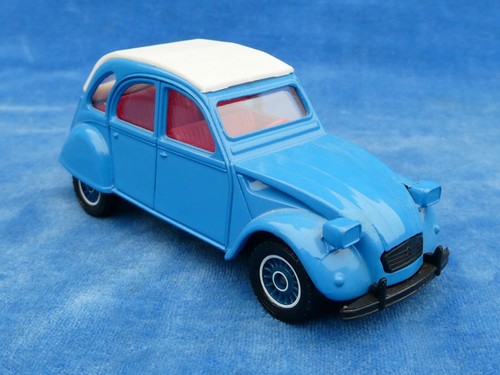Nice pretty top solid 43 - pretty, 1:43