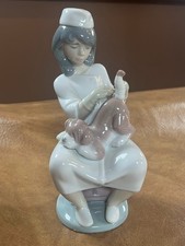 Lladro "Little Veterinarian"