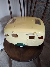 SYLVANIAN FAMILIES TOURING CARAVAN WITH ACCESSORIES - EXCELLENT