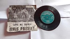 Elvis Presley – Love Me