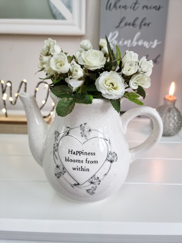 Shabby chic happiness - shabby, blossoms