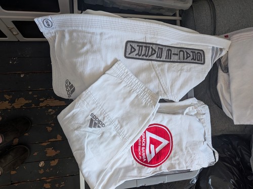 Gracie barra adidas jiu - gracie,