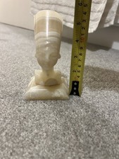 Carved Alabaster Egyptian Nefertiti Bust 5 Inch Statue Onyx good condition 