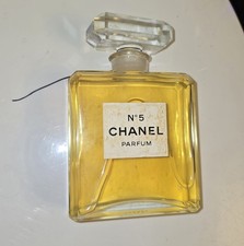CHANEL No. 5 Factice Dummy