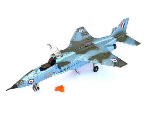 Dinky 731 raf sepecat jaguar - 731,