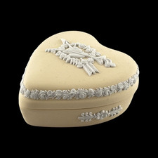 WEDGWOOD Jasperware Handcrafted Primrose Yellow Celebrating Trinket Box