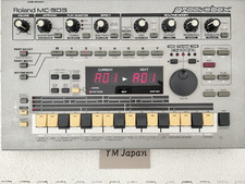 Roland MC-303 Groovebox Rhythm Machine Sequencer Mixer Music Sampler MC303 Japan