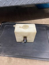 ESCORT 3 BOLT FIXING WASHER BOTTLE