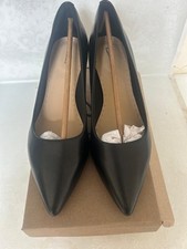 CLARKS LADIES BLACK LEATHER