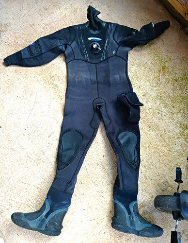 Three drysuit - o'three,