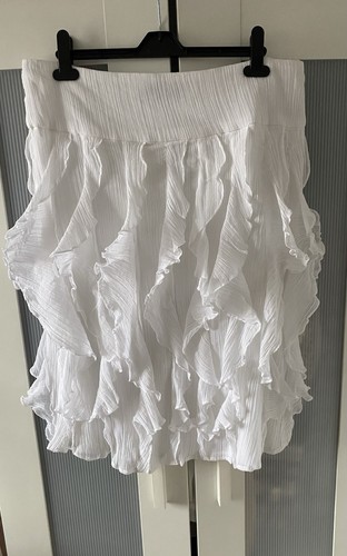 White tiered ruffle - a, knee