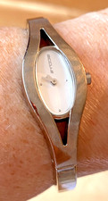 ACCU 2 Ladies Watch Silver Tone Bracelet Oval White Face in Original Zipped case