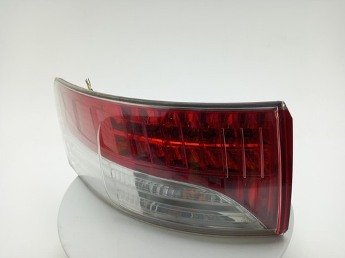 Toyota avensis tail light rear - light,