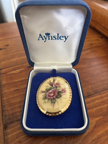 Aynsley fine bone china - china, brooch