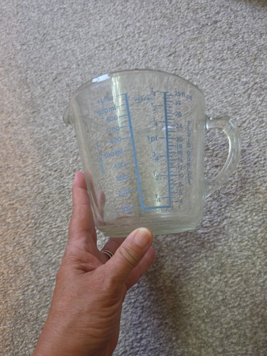 Pyrex litre jug vintage - litre,