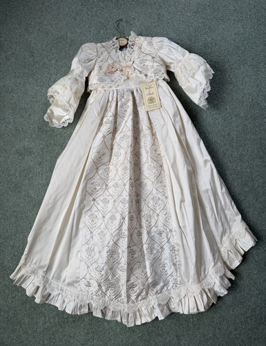 Collins hall heirloom - collins,