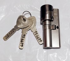 Banhams Lock with 3 keys