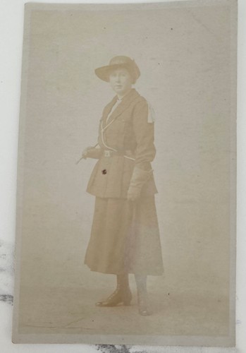 Wwi era girl guide - ​wwi,