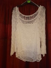 Crochet long sleeved top with under vest,preloved but good.Small size 16