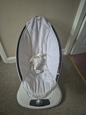 4moms 17-37-001 Mamaroo 4.0 Plush Rocker/Bouncer - Multicolour