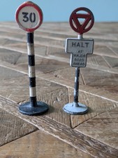 2 Diecast British Traffic Road Signs c.1950 1 Gilco + 1 Other - Halt & 30 Mile