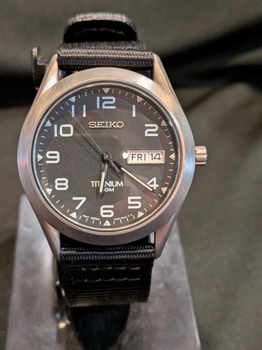 Seiko men vintage titanium - seiko,