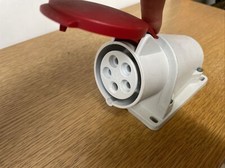 16 Amp Socket 5 Pin Surface Wall Mount 400V 3 Phase Red Outdoor IP44 Industrial