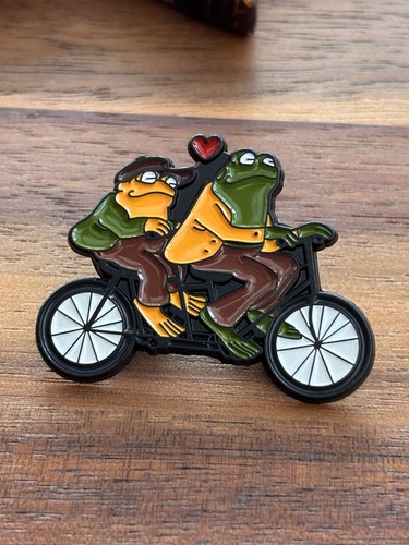 Frog and toad enamel - frog,