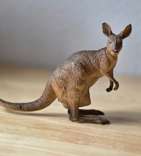 Kangaroo vintage elc aaa - kangaroo,