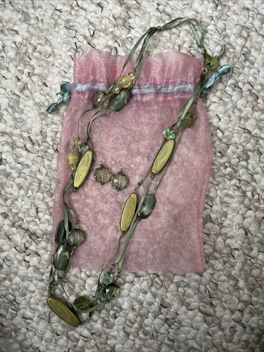 Virgin vie necklace - , and