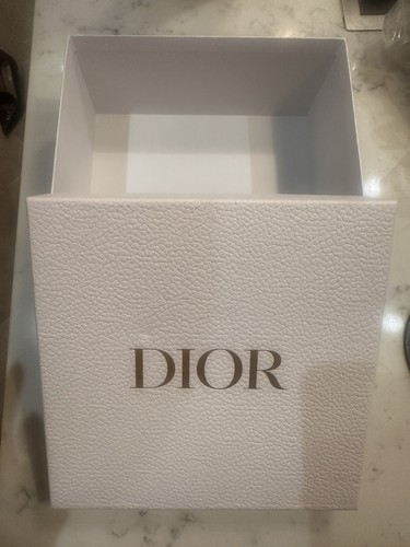 Christian dior gift box - christian,