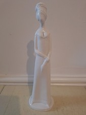 Spode "Victoria" By Pauline Shone in Bone China Figurine 27cm (Bride)
