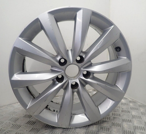Volkswagen tiguan silver - ,