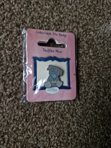Blue nose friends pin - blue,