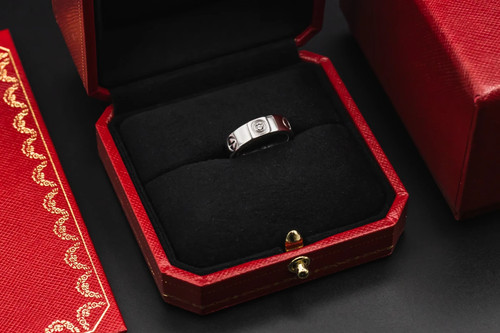 Cartier love ring classic - cartier,