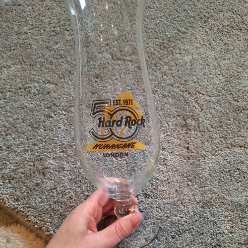 Hard rock cafe - hard,