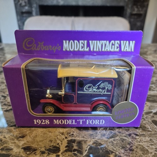 Lledo cadbury 1928 model - cadbury's,