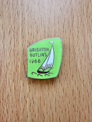 Butlins enamel pin badge - butlins,